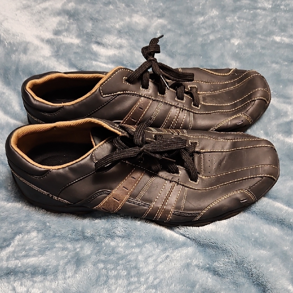 Skechers Black and Brown Athletic Shoes with Comfort Padding